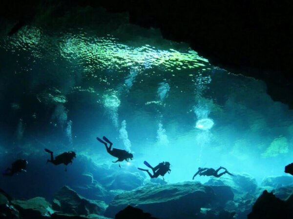 Advanced Cave Diving